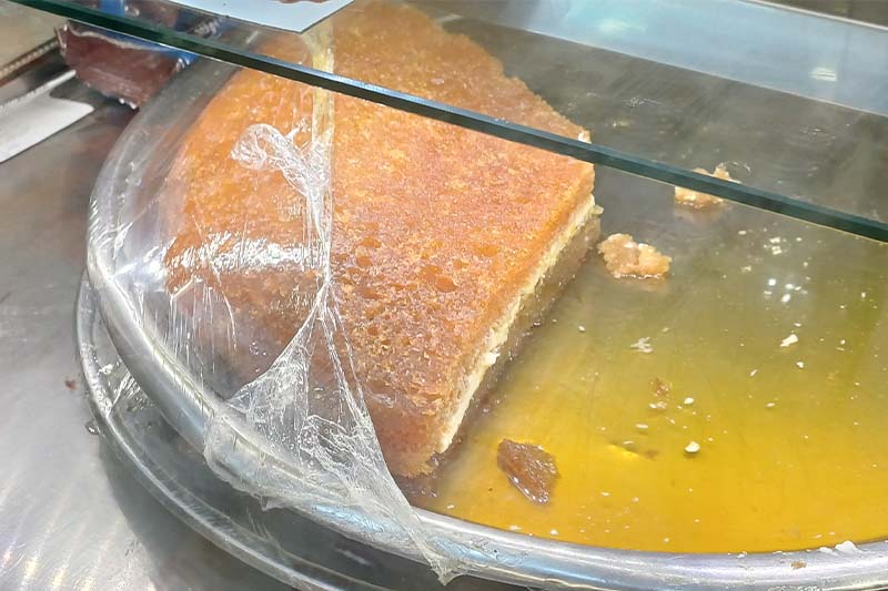 Turkish ekmek kadayıfı dessert with kaymak cream