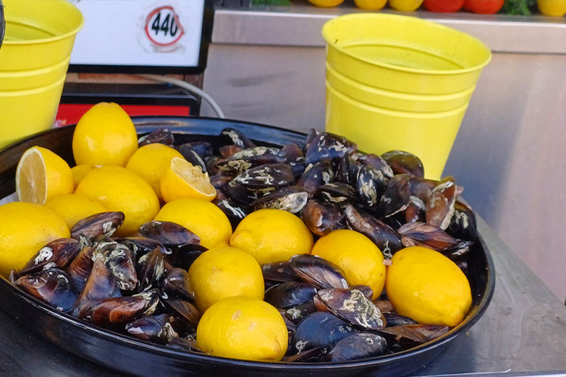 Midye Dolma (Stuffed Mussels)