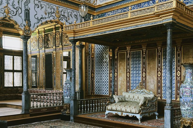 Topkapi Palace throne room with the sultan’s imperial seat and Ottoman interior design